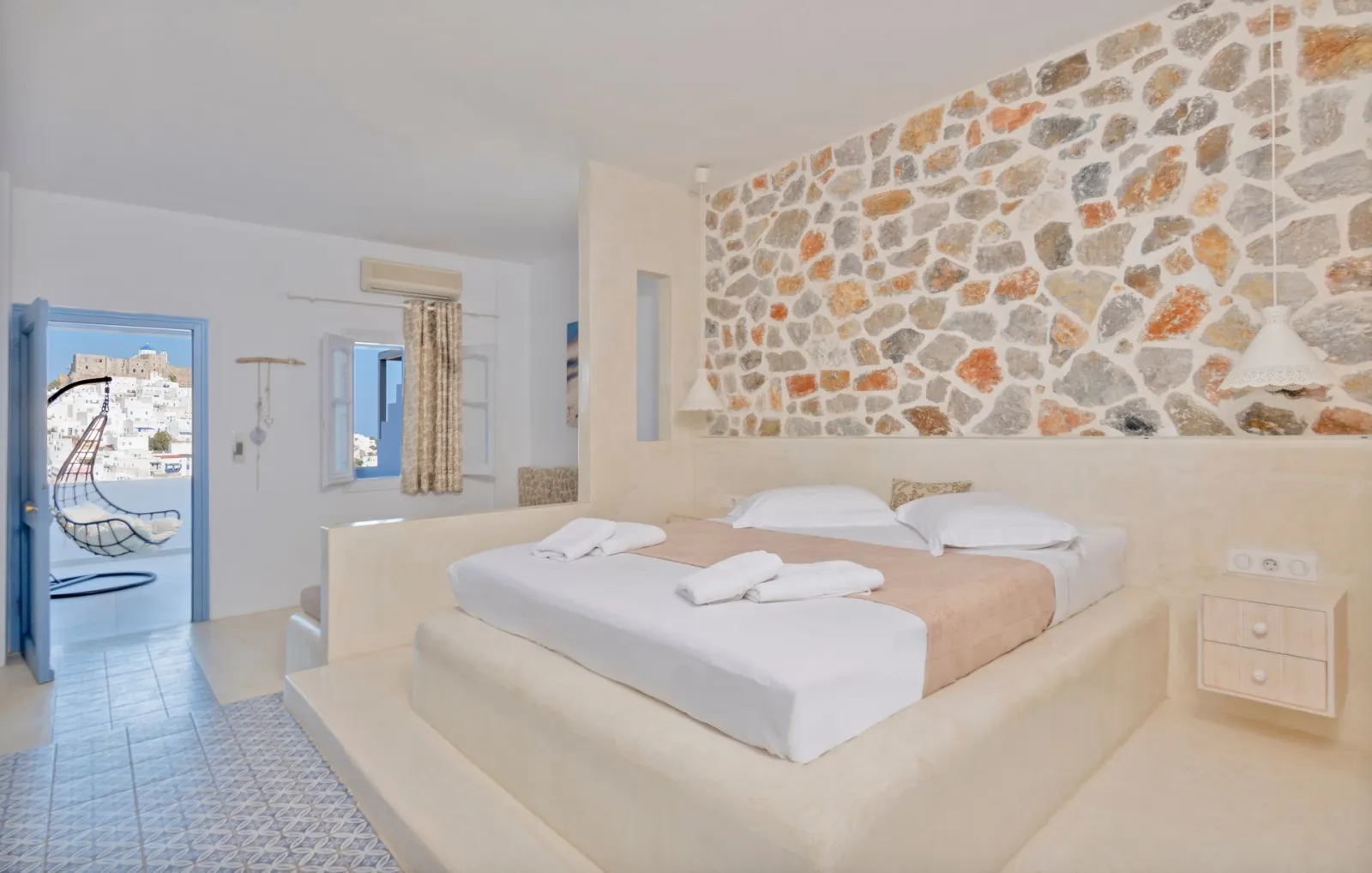 Luxury Triple Studio with Sea &amp; Castle View