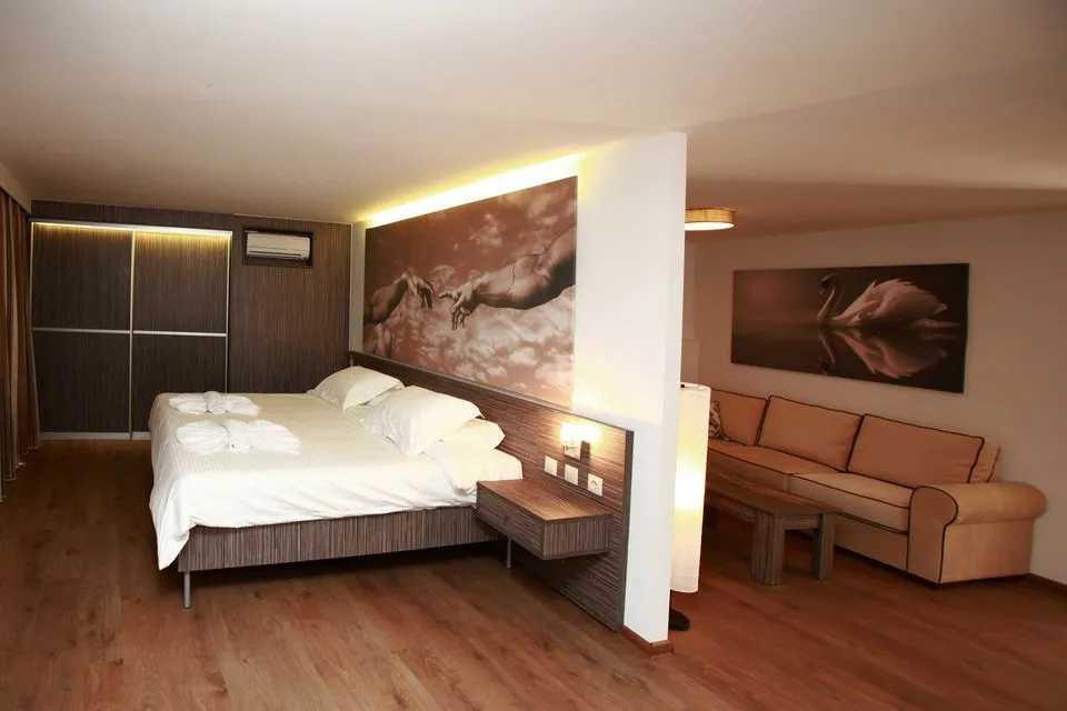 Executive Suite