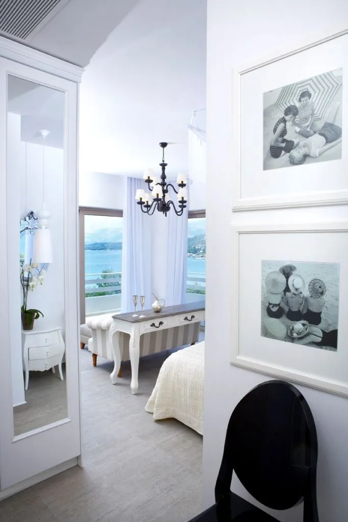 The White Suite | Panoramic Sea View