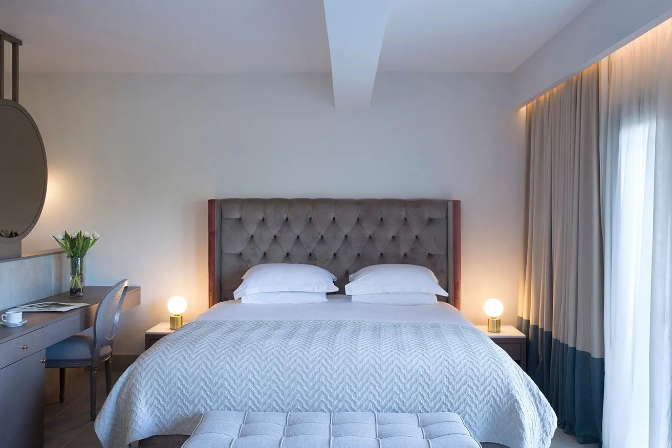 Deluxe Suite | Front Sea View