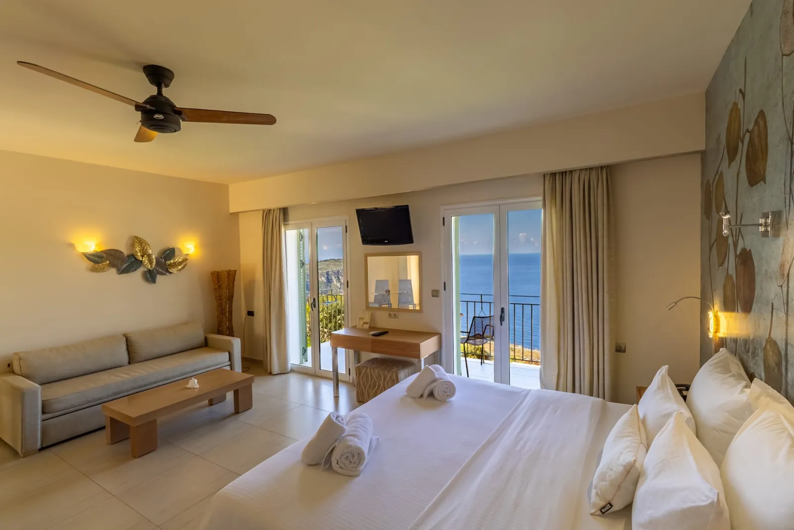 Junior Superior Suite | Panoramic Sea View
