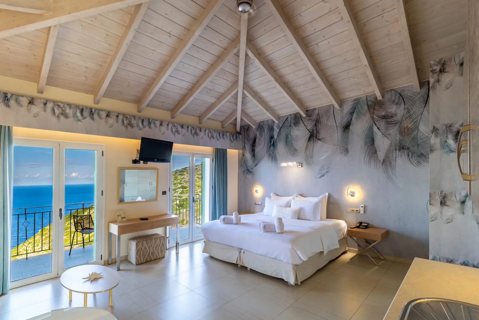 Junior Executive Suite | Panoramic Sea View