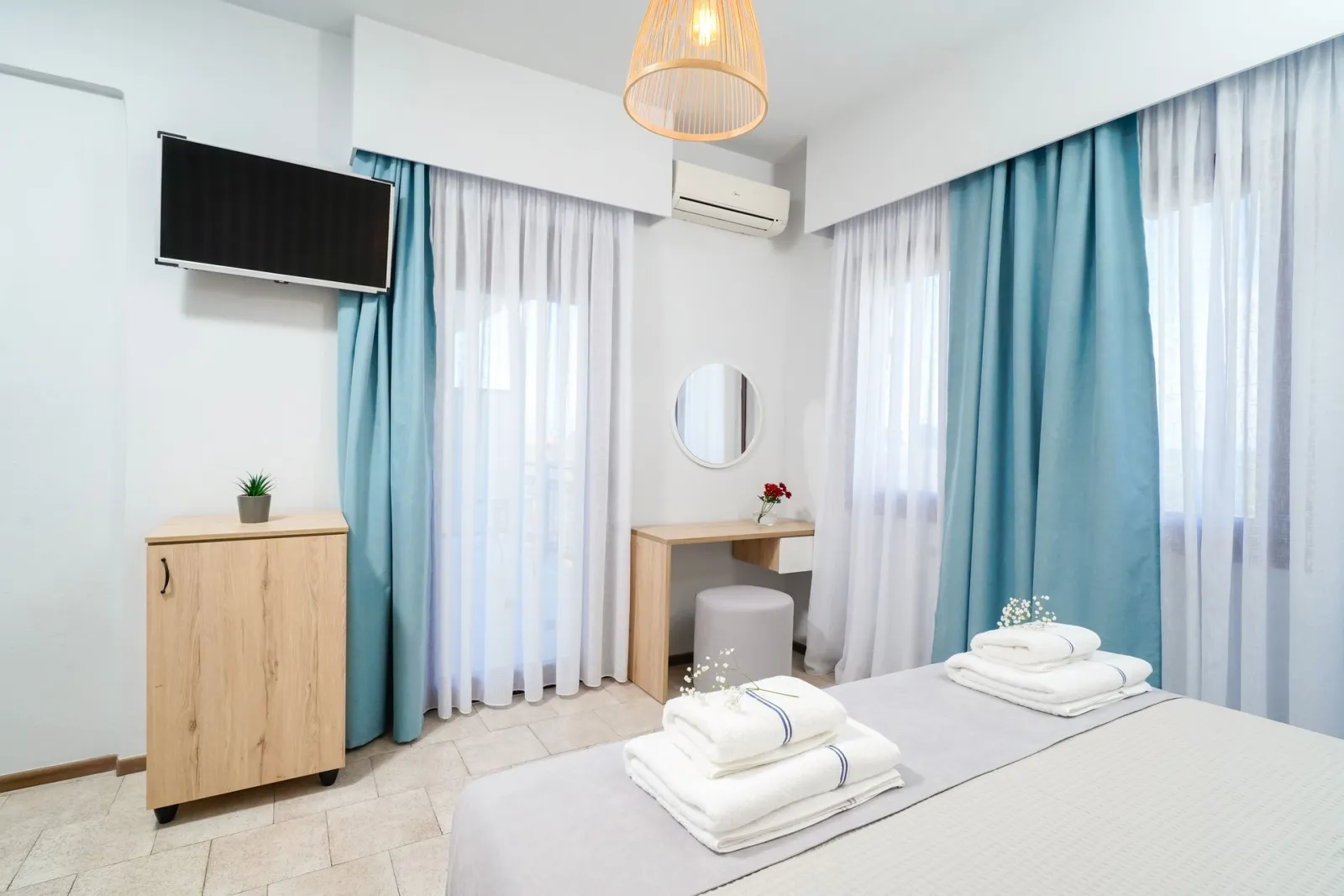 Deluxe Triple Room