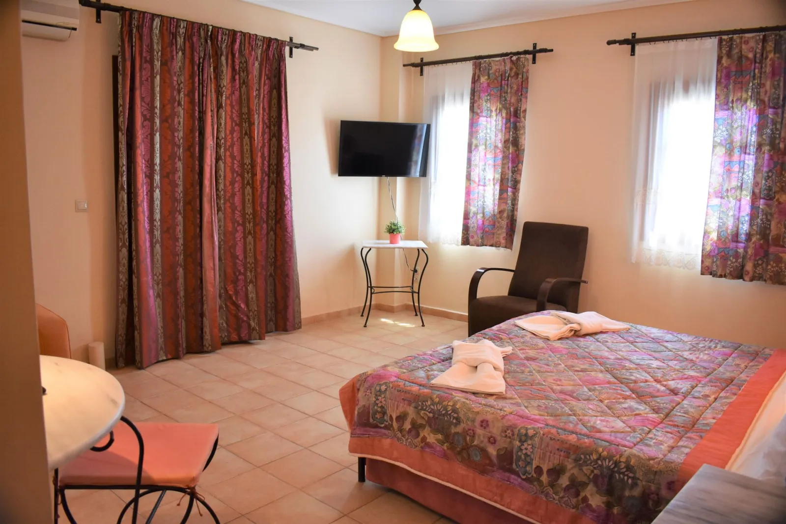 Twin Room Ground Floor