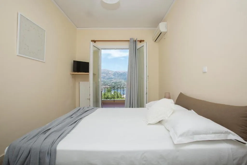 Double Bedroom Apartment with Sea View