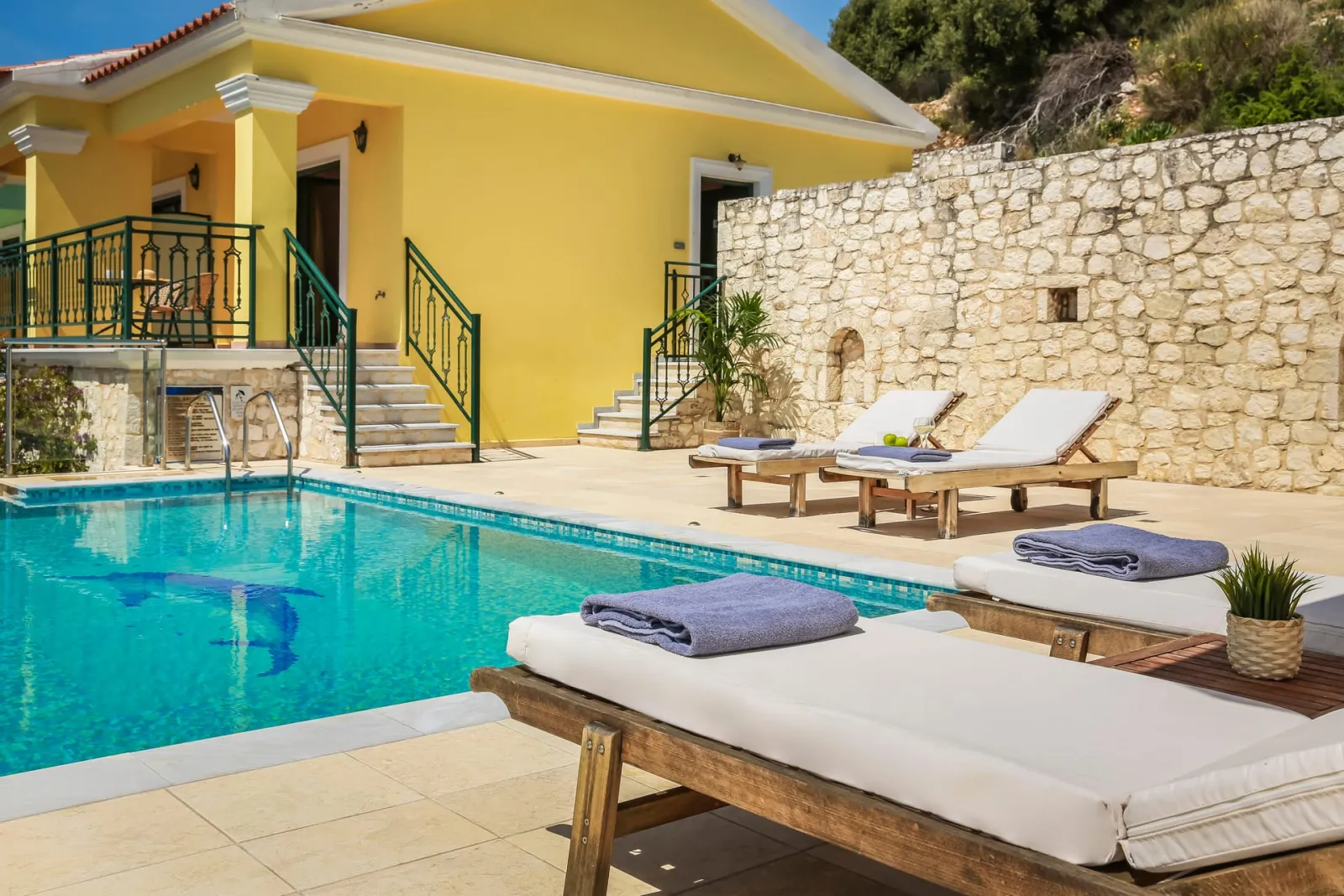 Two Bedroom Villa With Private Pool and Sea View