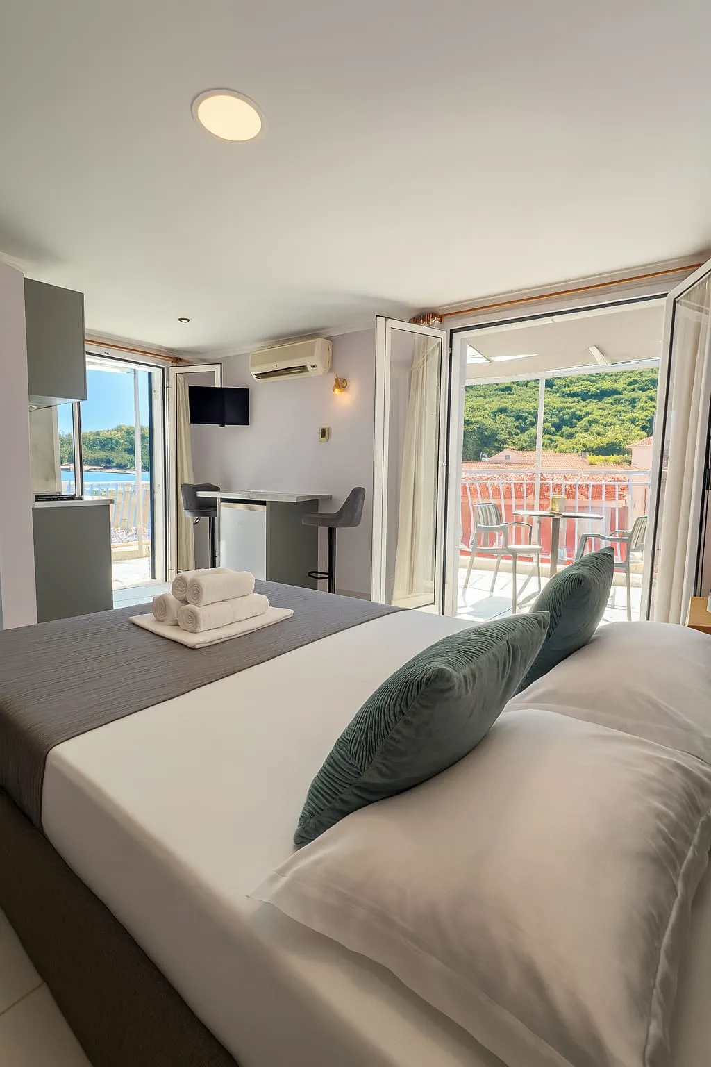 Deluxe Sea View Double Studio With Balcony