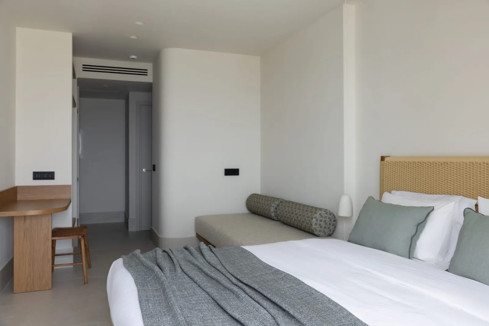 Superior Triple Room Front Sea View