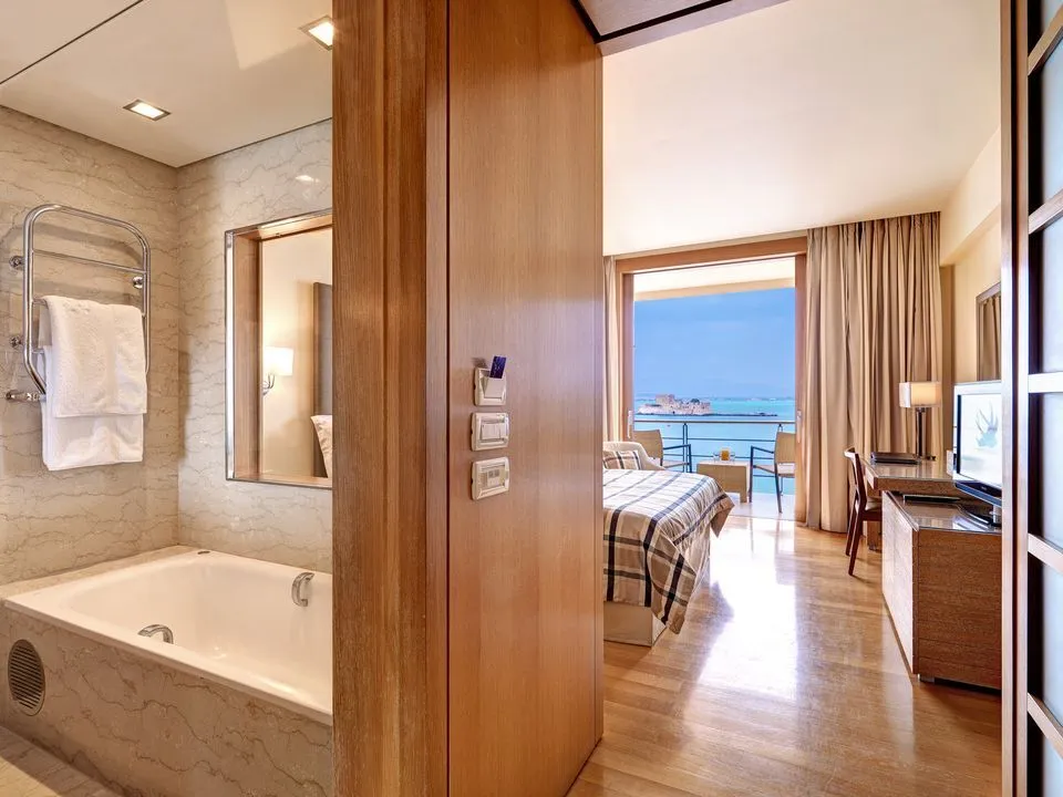 Deluxe Room Sea View Ground Floor