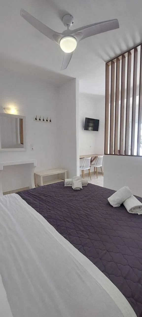 Double-Spaced Triple Room with Sea View