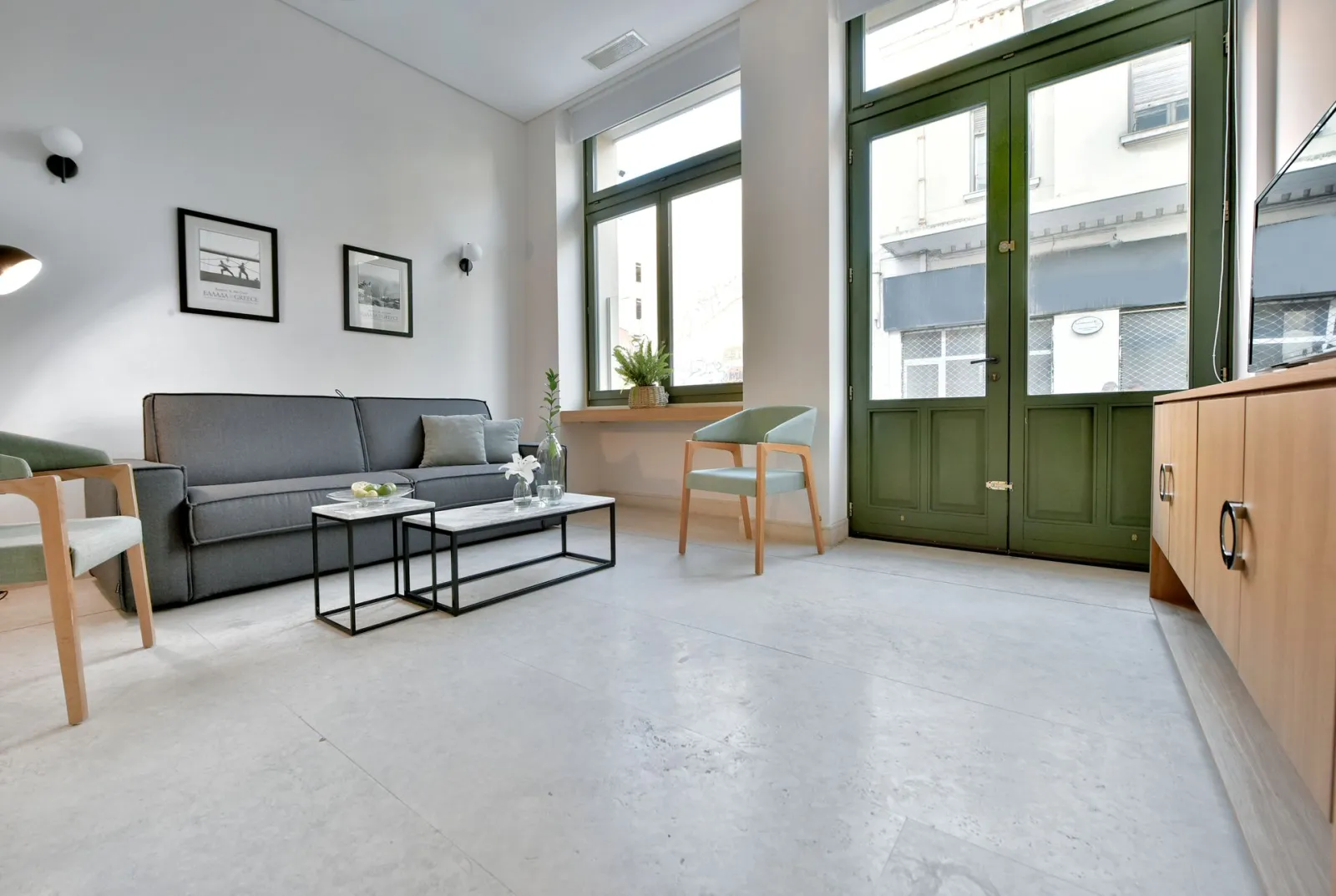 Downtown Suite Ground Floor (External Entrance)