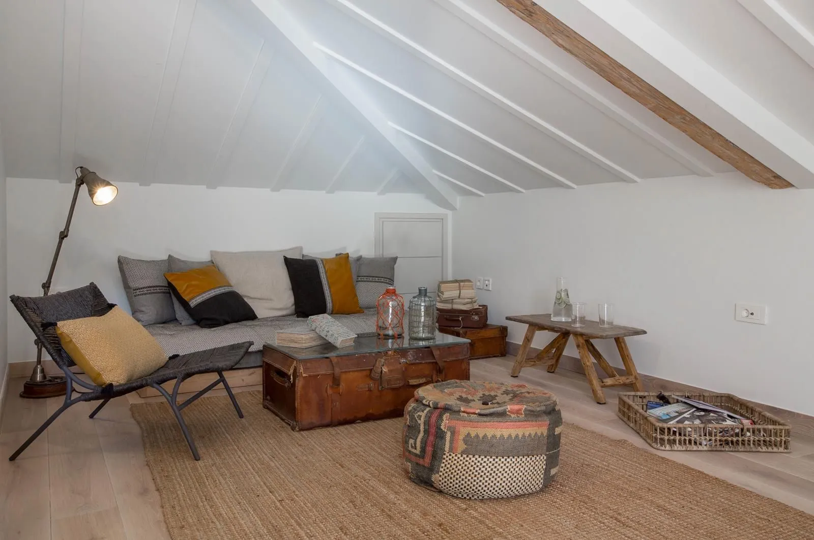 Deluxe Attic Room | Castle & City View