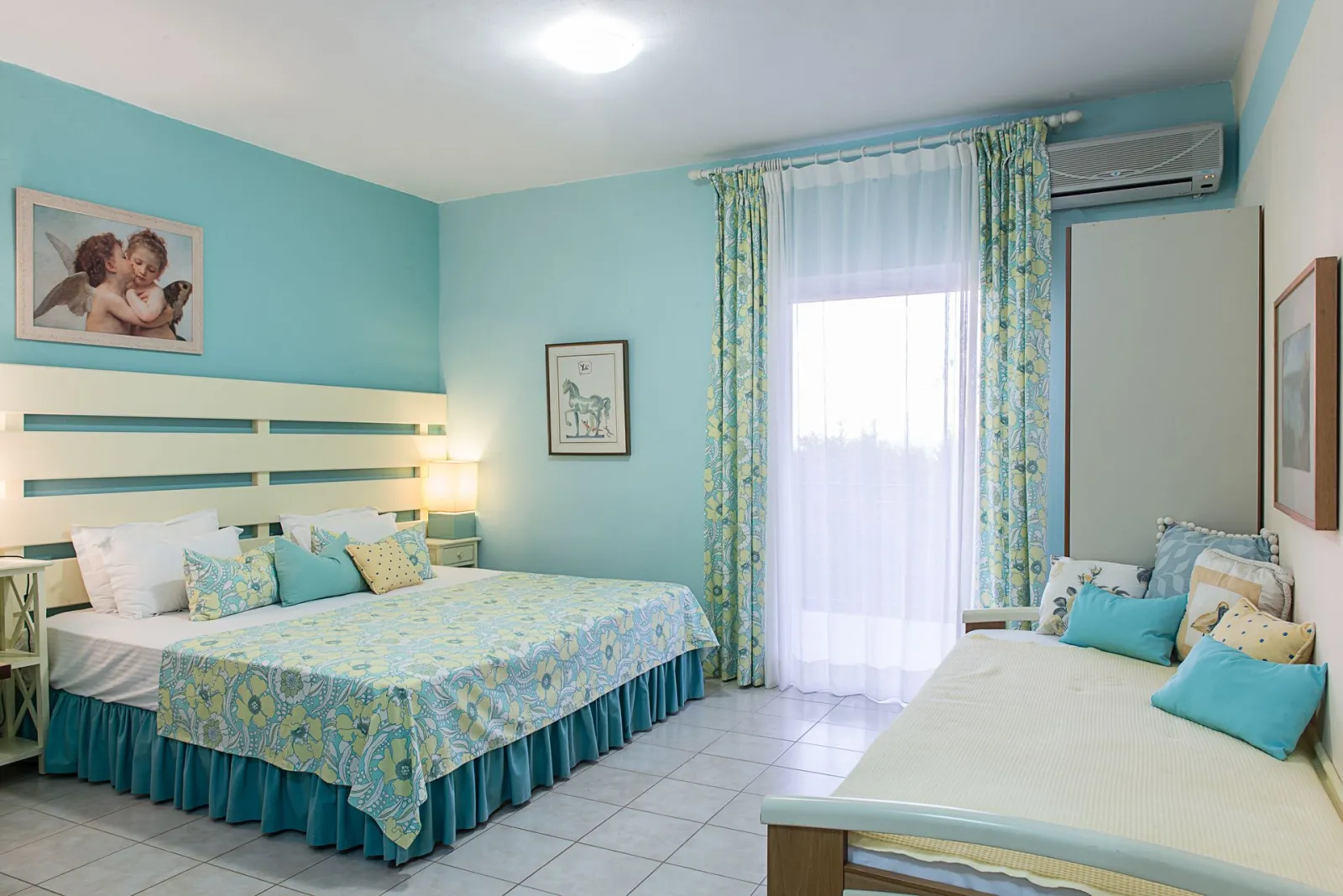 Studio with sea view (11)
