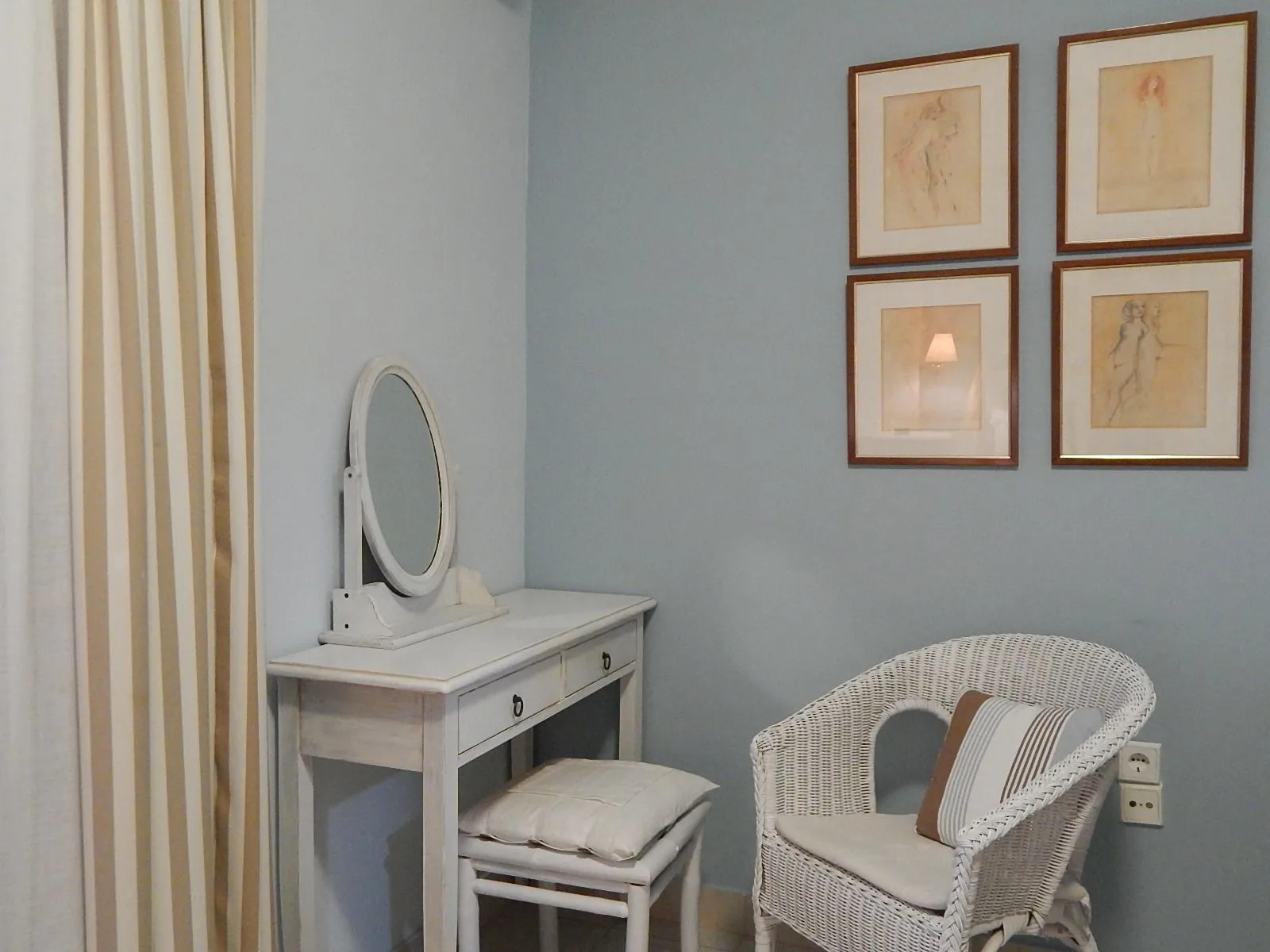 Apartment with sea view (20)