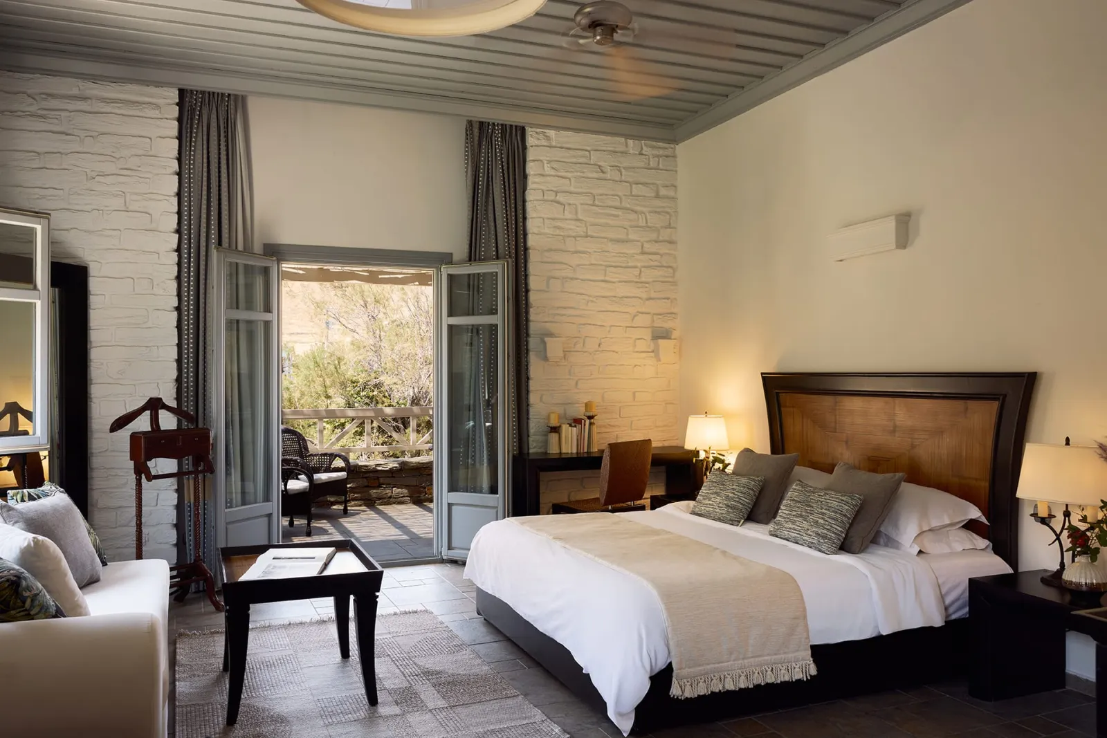 Junior Suite with Garden View