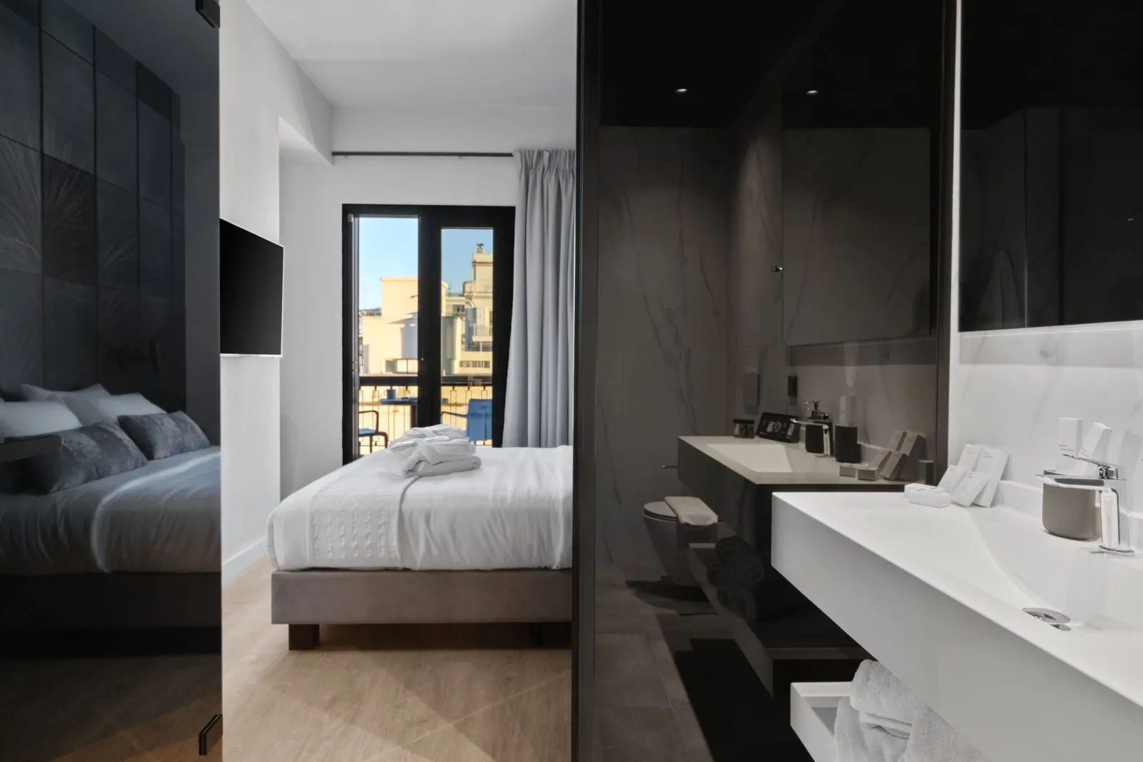 Superior Double Room Side Sea View