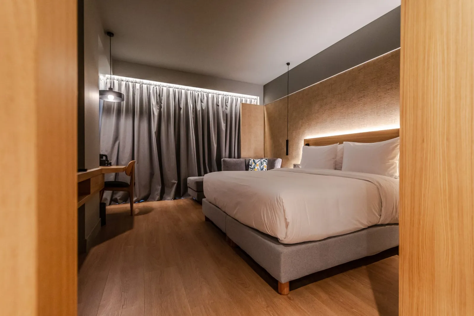 Comfort Triple City View Room