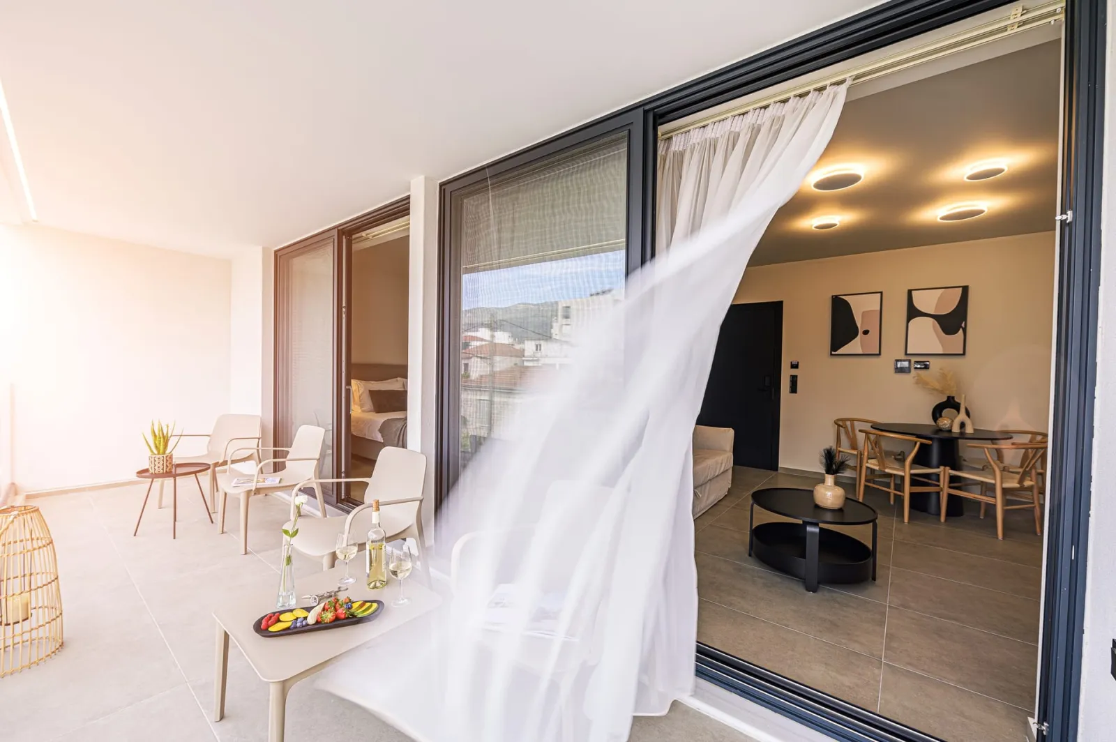 B2 Superior Suite
