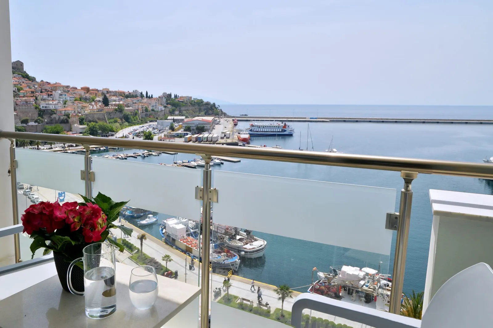 Double Room with Sea View (2 adults + 1 child)