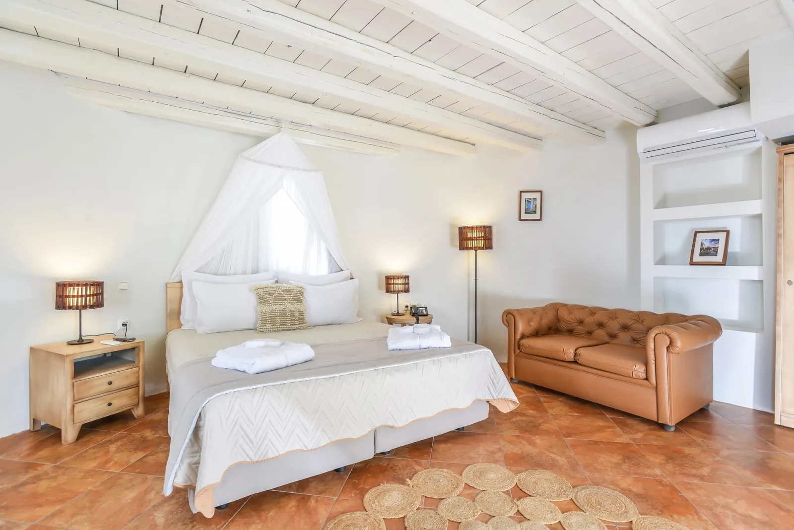 Two - Level Windmill Suite | 60m²