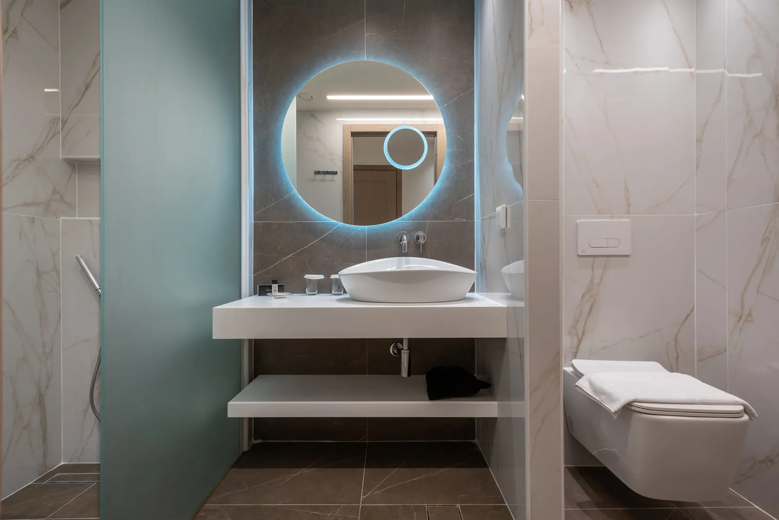 Deluxe Non View Room