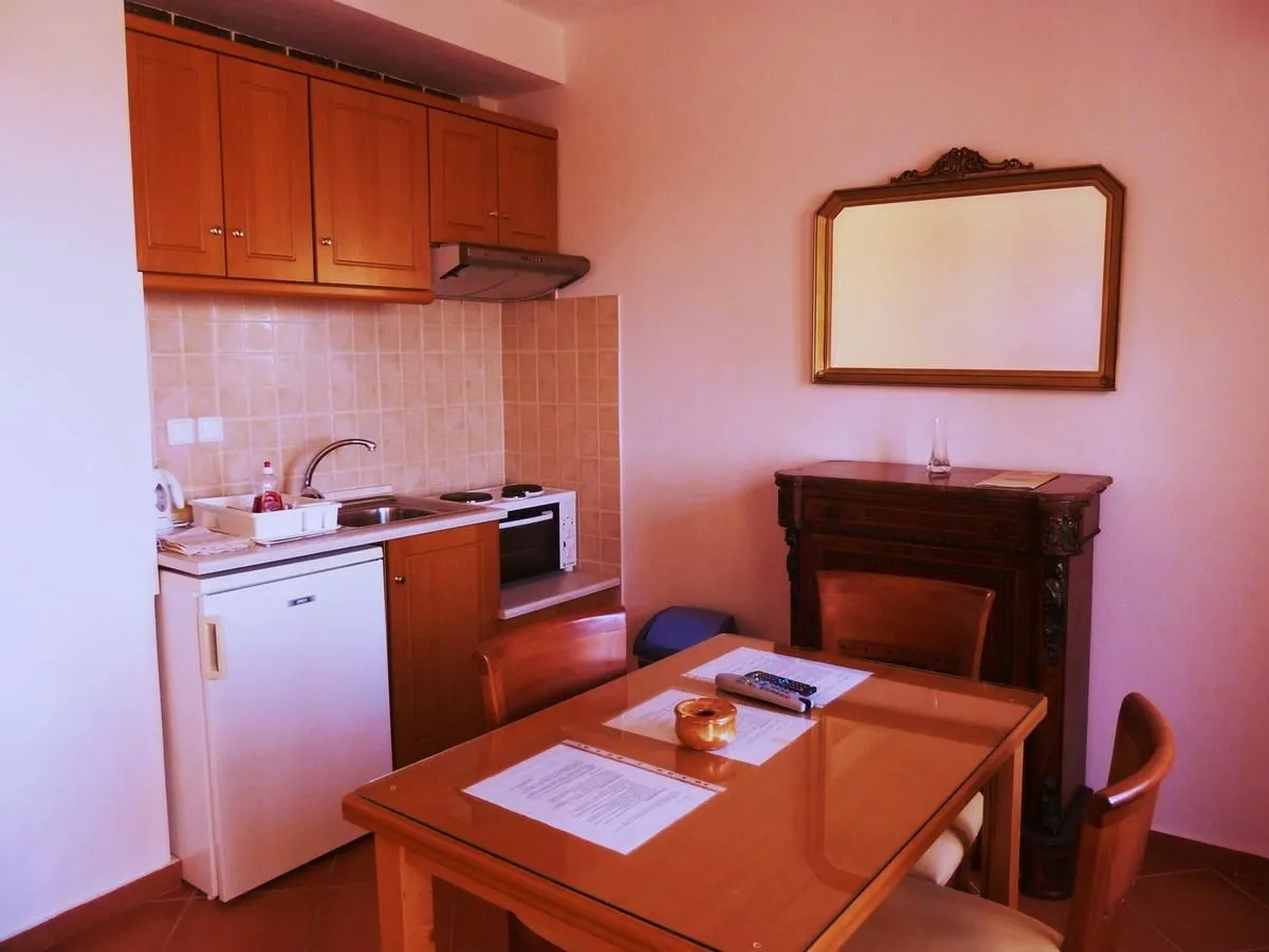 Two bedrooms apartment with Sea and Garden View