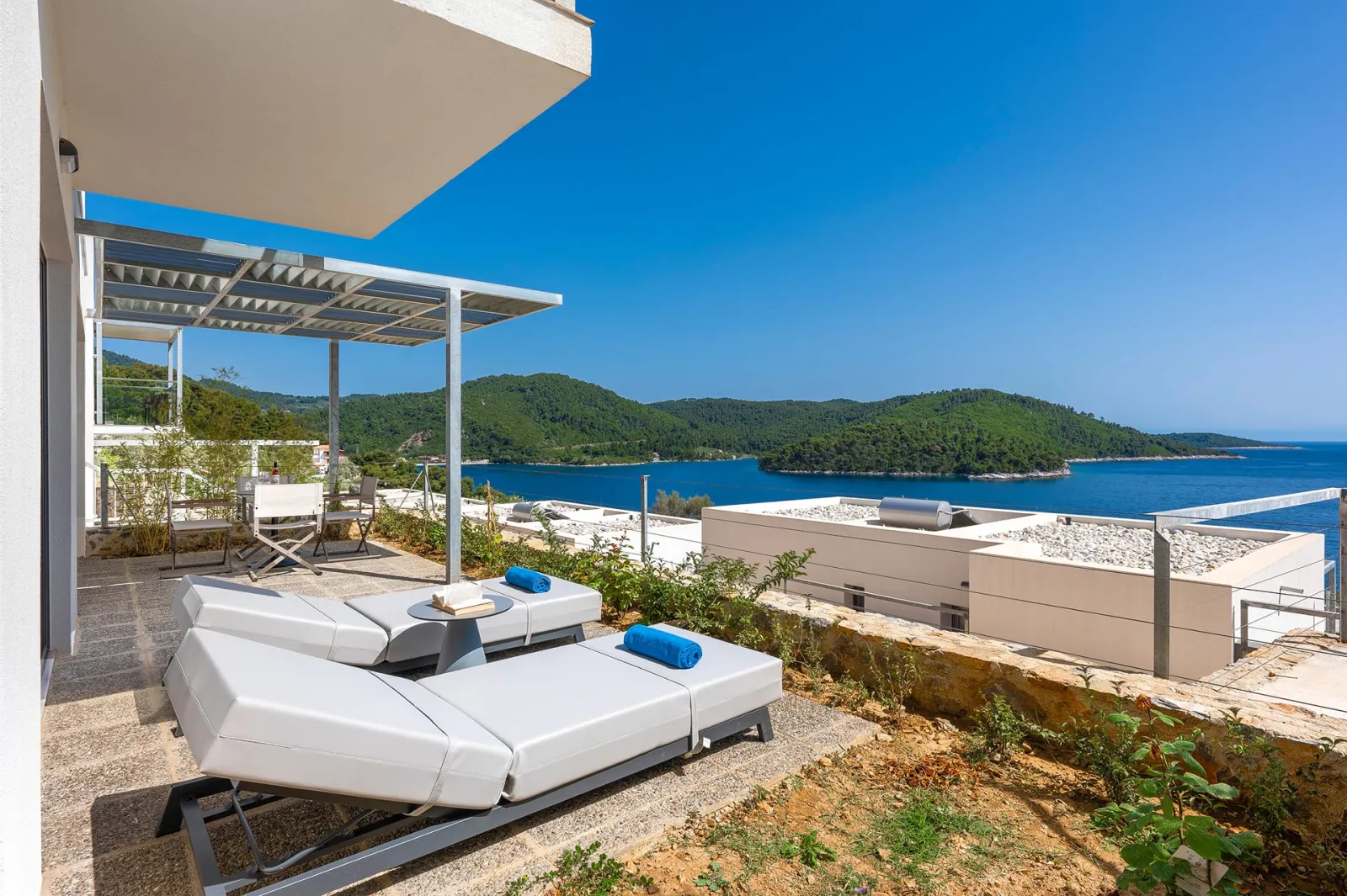 Junior Suite Sea View Elevated Ground Floor 60m²