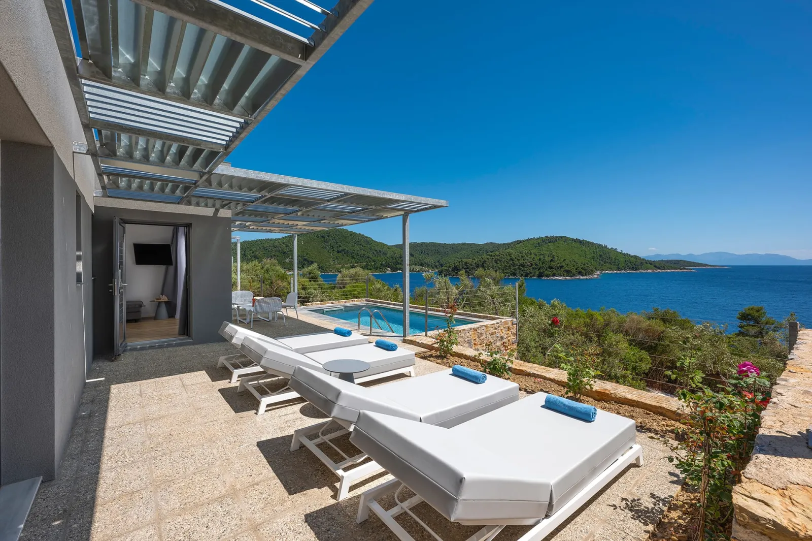Presidential 2 Bedroom 1 Level Panoramic Sea View Pool Villa 90m²