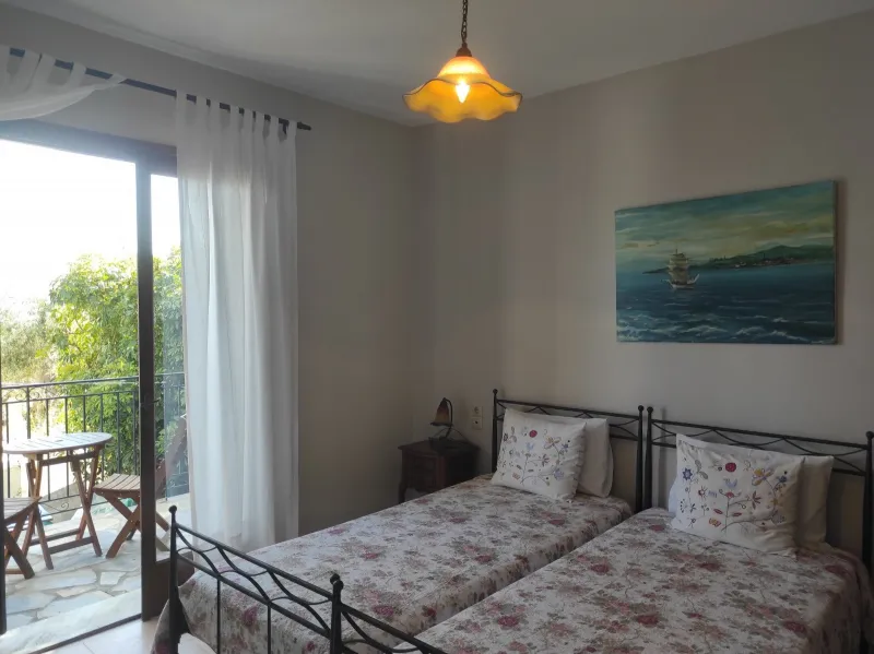 Doppelzimmer mit Balkon und Meerblick #B4