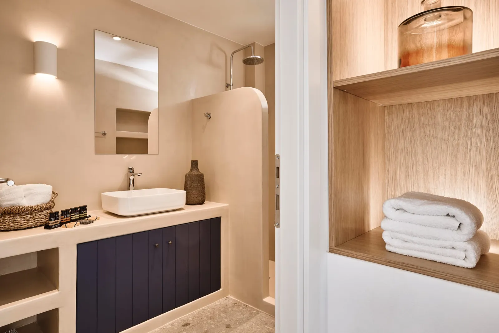 1-Bedroom Apartment with Sea View-Ground Floor