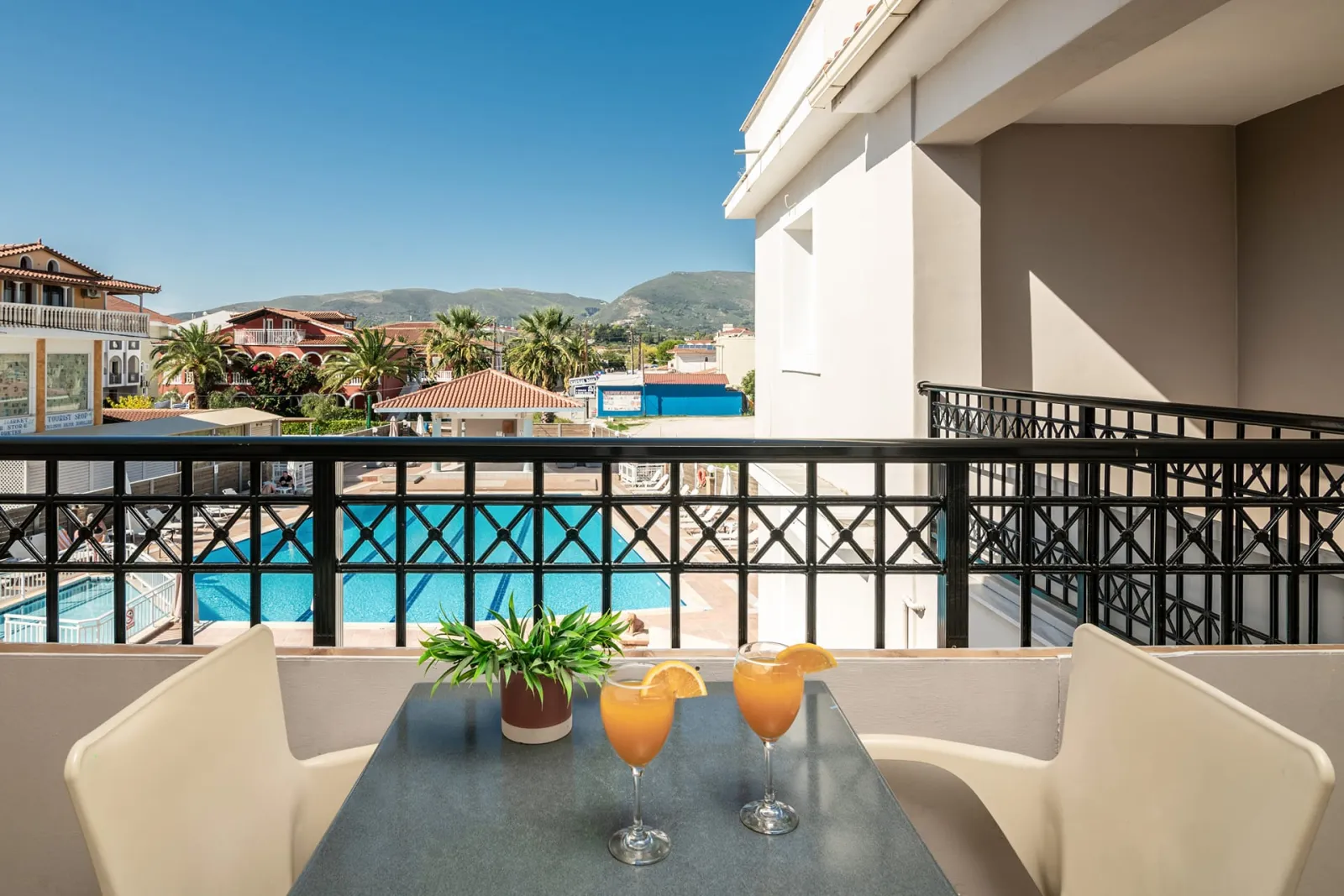 Standard Twin/Double with Pool View