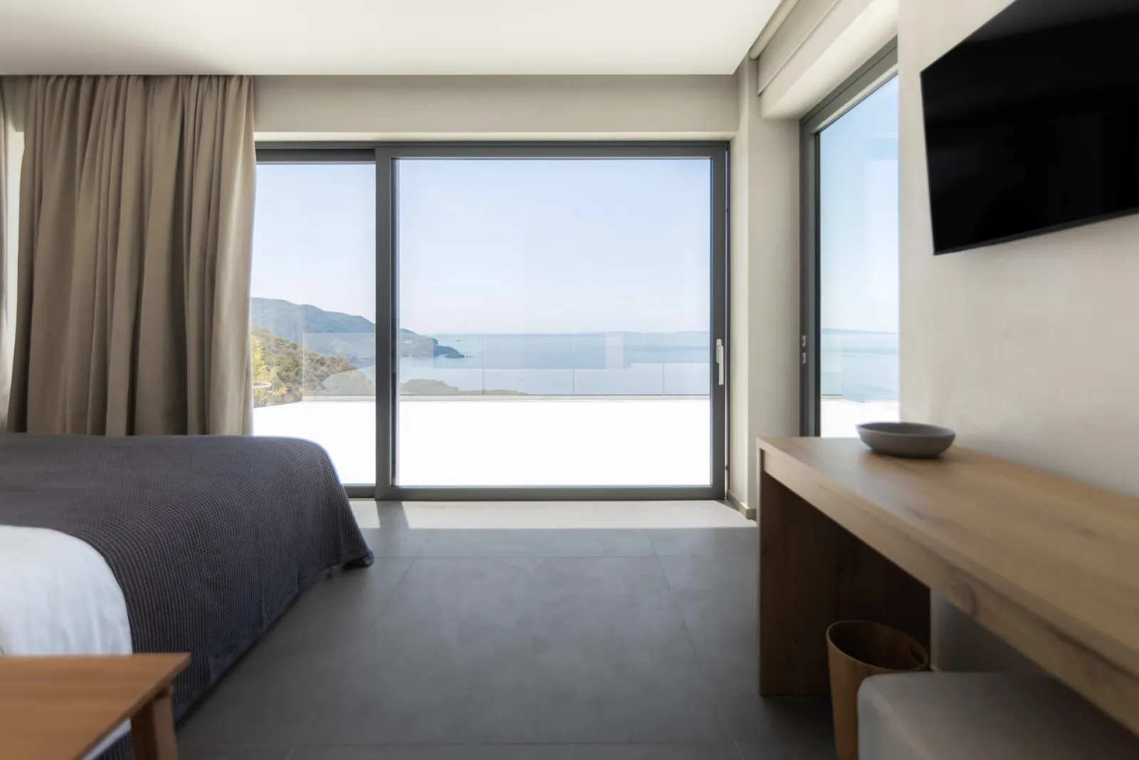 Alon Sevou Master Suite with Panoramic Sea View & private pool