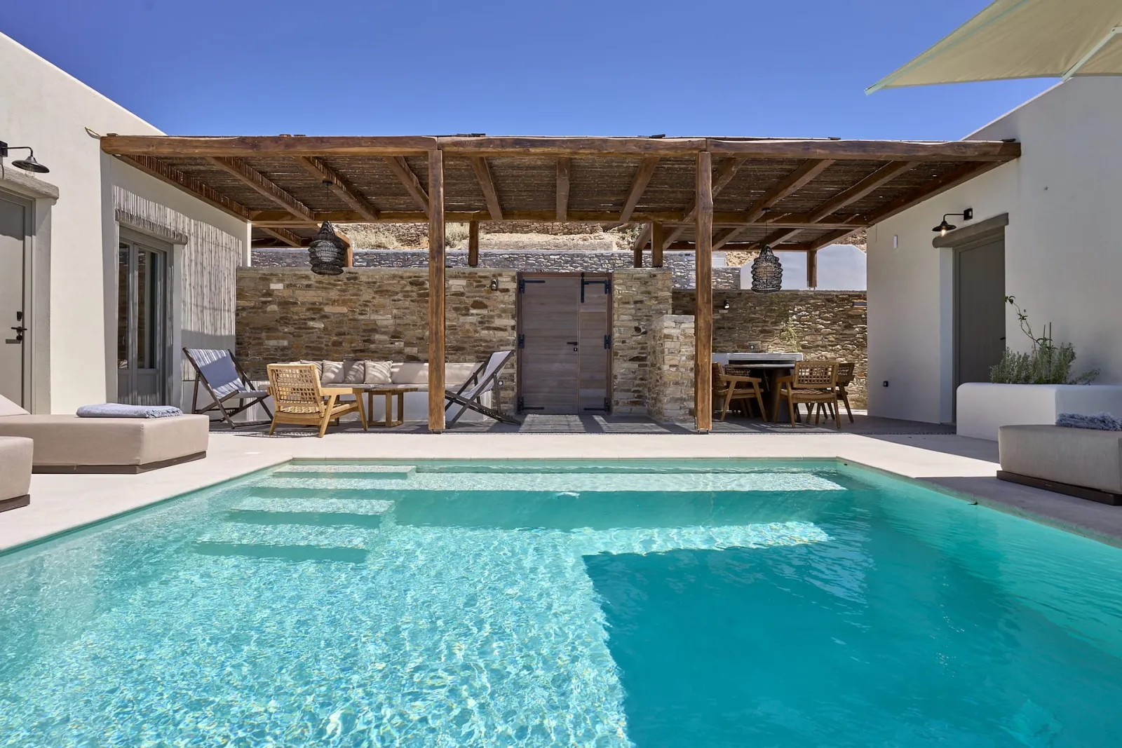 The Elite Three-Bedroom Suite Private Pool &amp; Jacuzzi