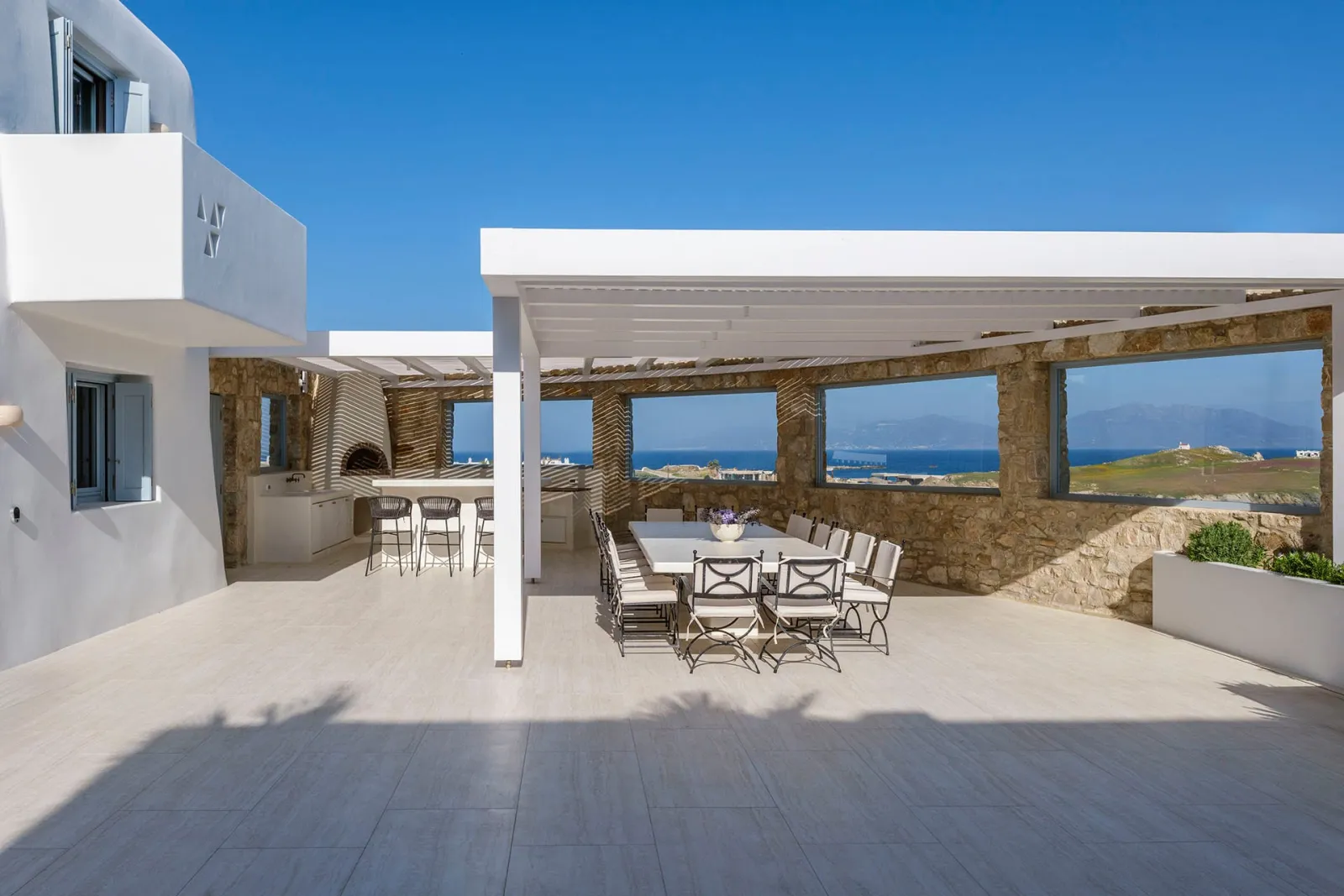 Nostos Villa