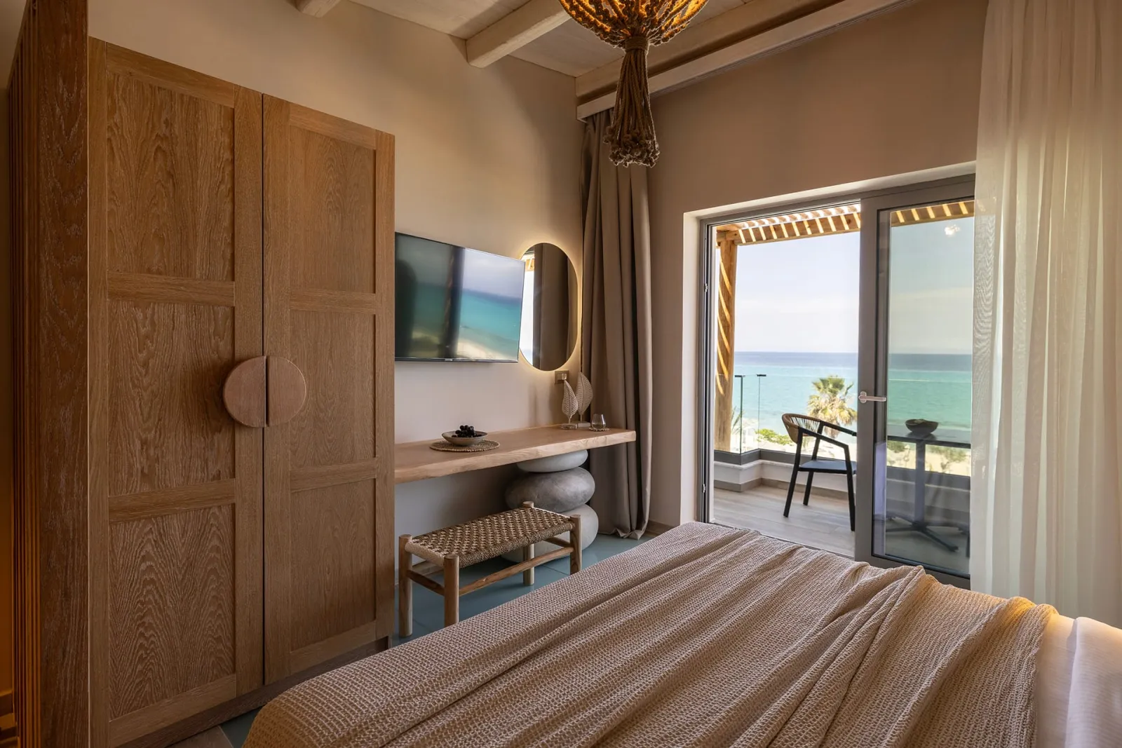Mayasari Suite Sea View  | Indoor Jacuzzi