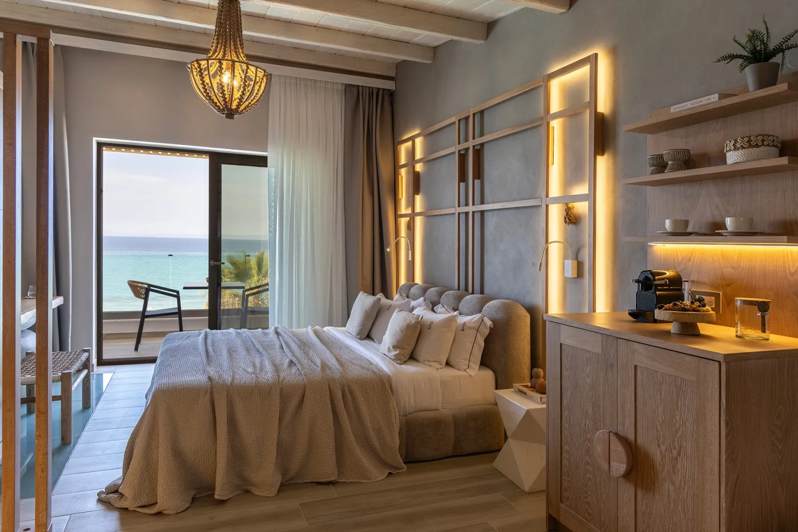 Mayasari Suite Sea View  | Indoor Jacuzzi