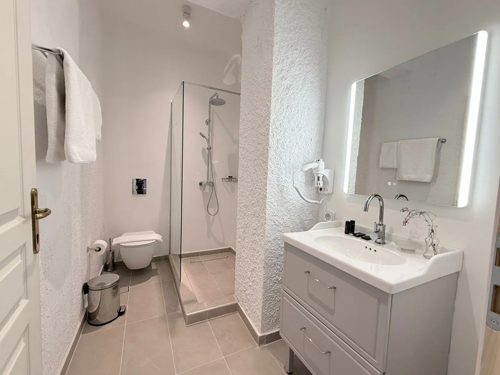 Golden Sun Hotel Apartment