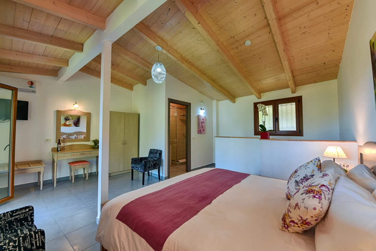 Deluxe Family Suite