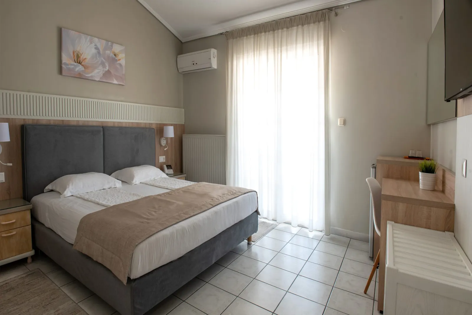 Corner Superior Double Room