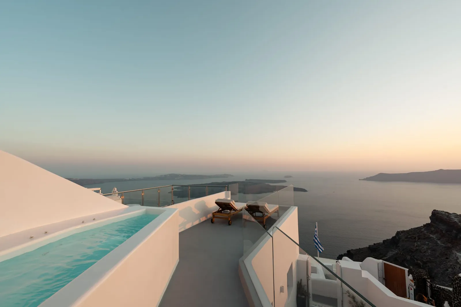 Orana Residence – Three Bedroom Villa with Outdoor Heated Plunge Pool & Indoor Jacuzzi