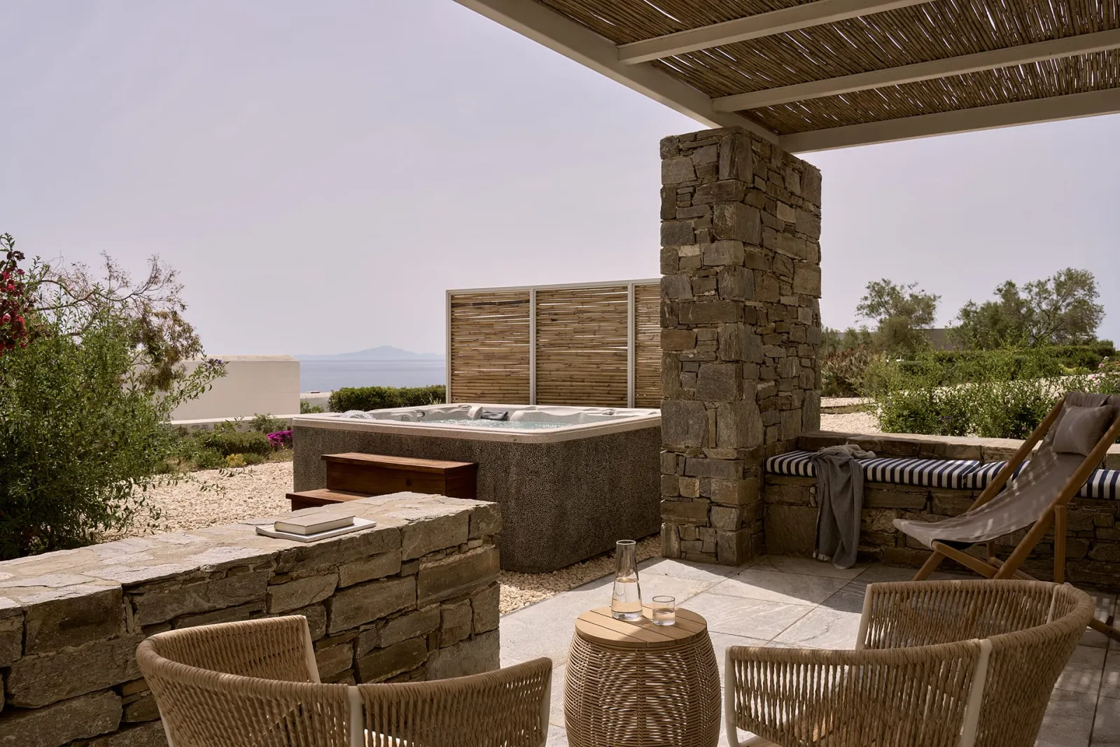 Sun Suite Sea View with Jacuzzi