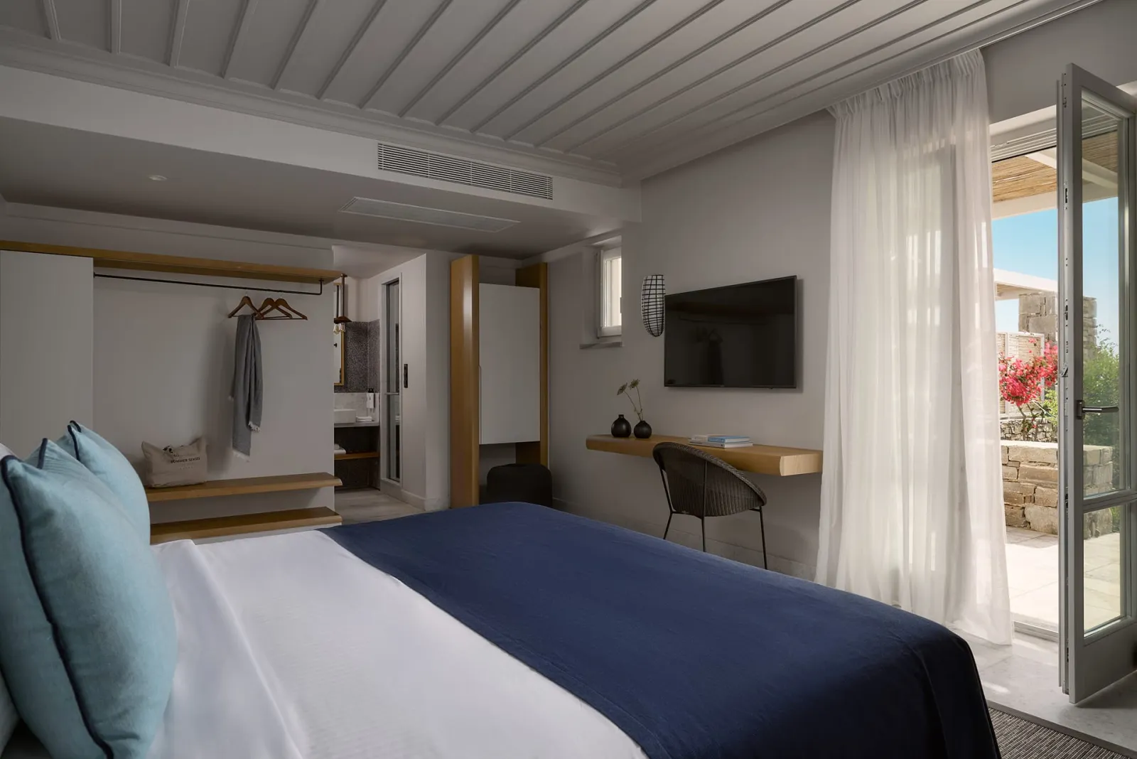 Sun Suite Sea View with Jacuzzi