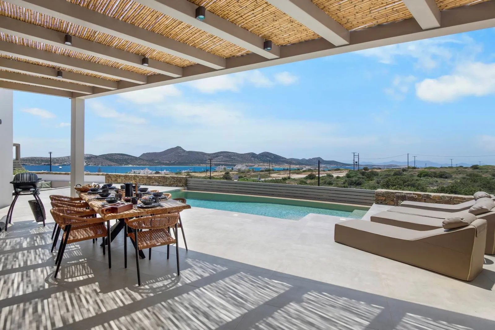 Porphyra Villa