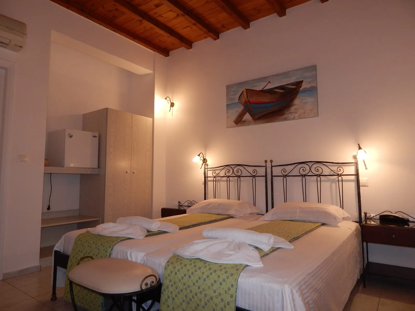 Triple Classic Apartment (Ground Floor) B2B