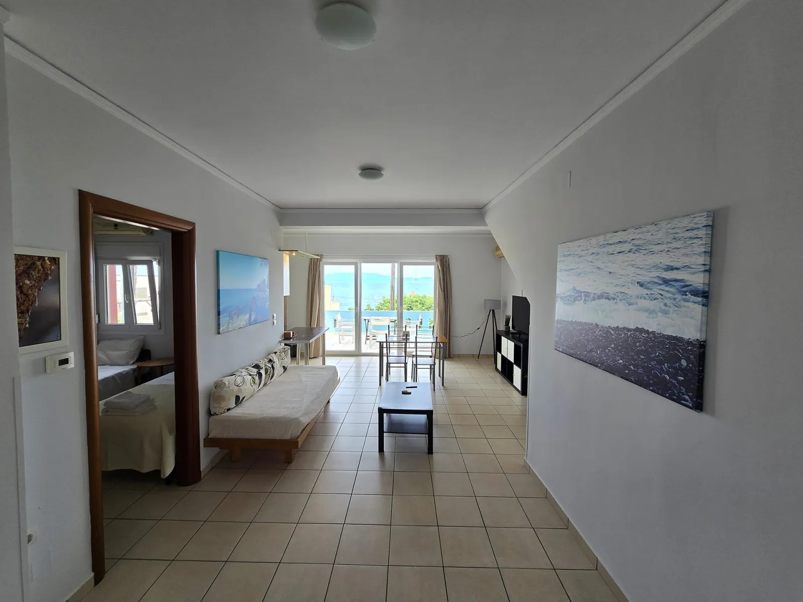Ground Floor 2BR Apartment with Sea View & Balcony