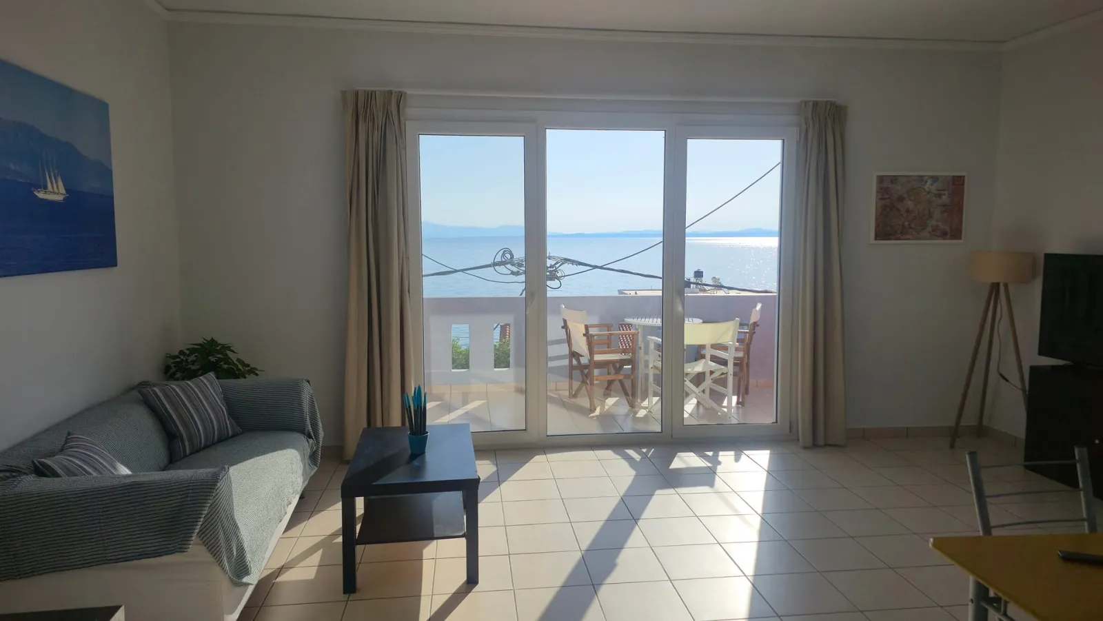 First Floor 2BR Apartment with Sea View &amp; Balcony
