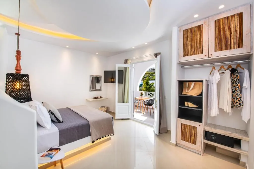 Junior Suite with Outdoor Hot Tub