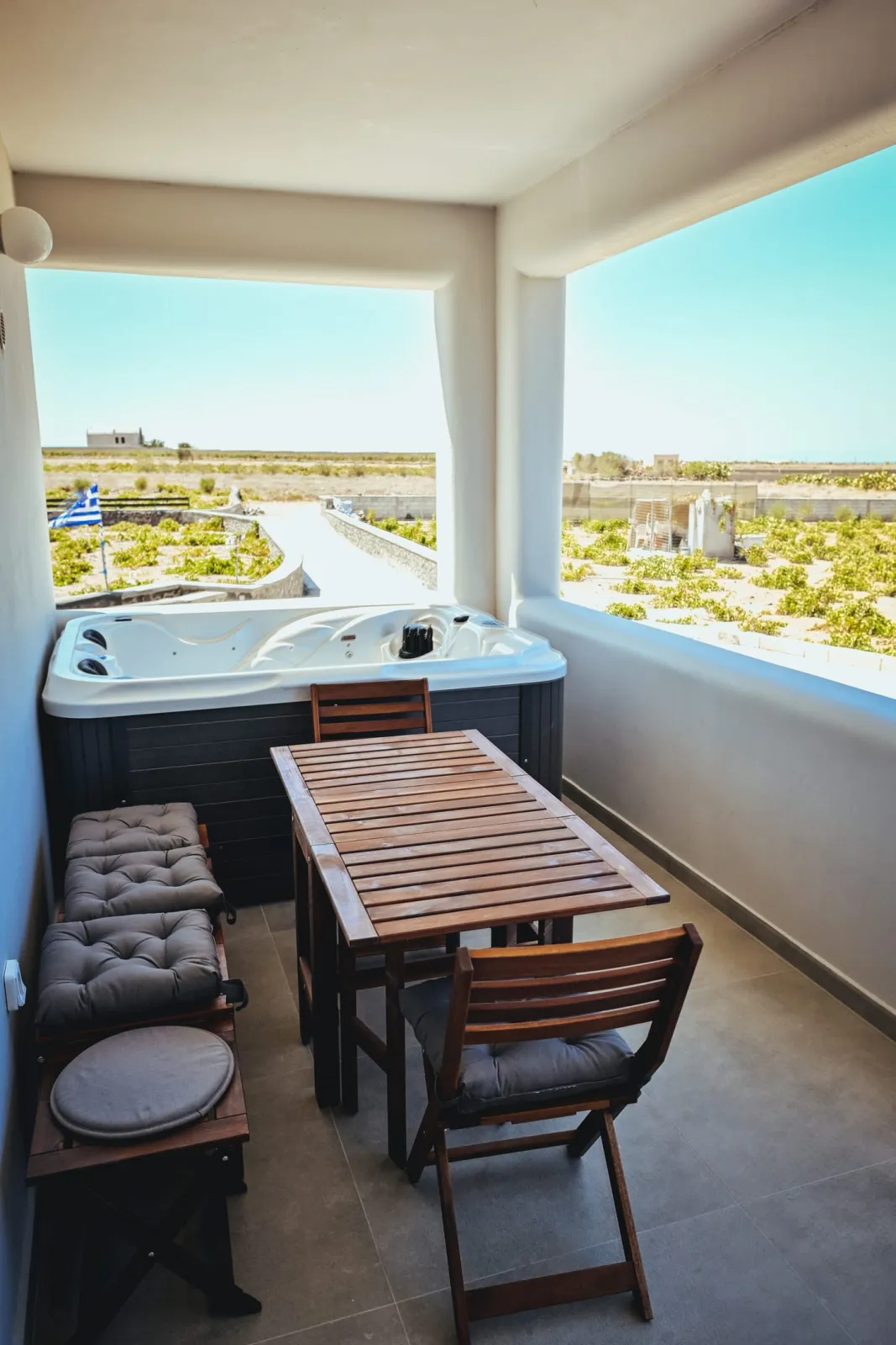 Two Bedrooms Apartment with Sea View