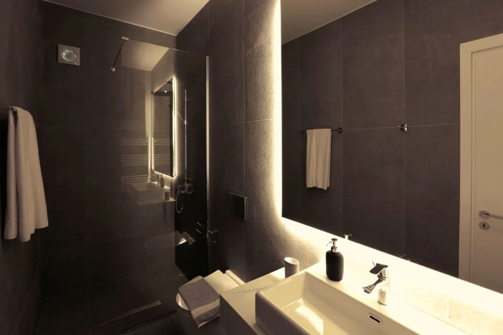 Villa Aires with Private Pool