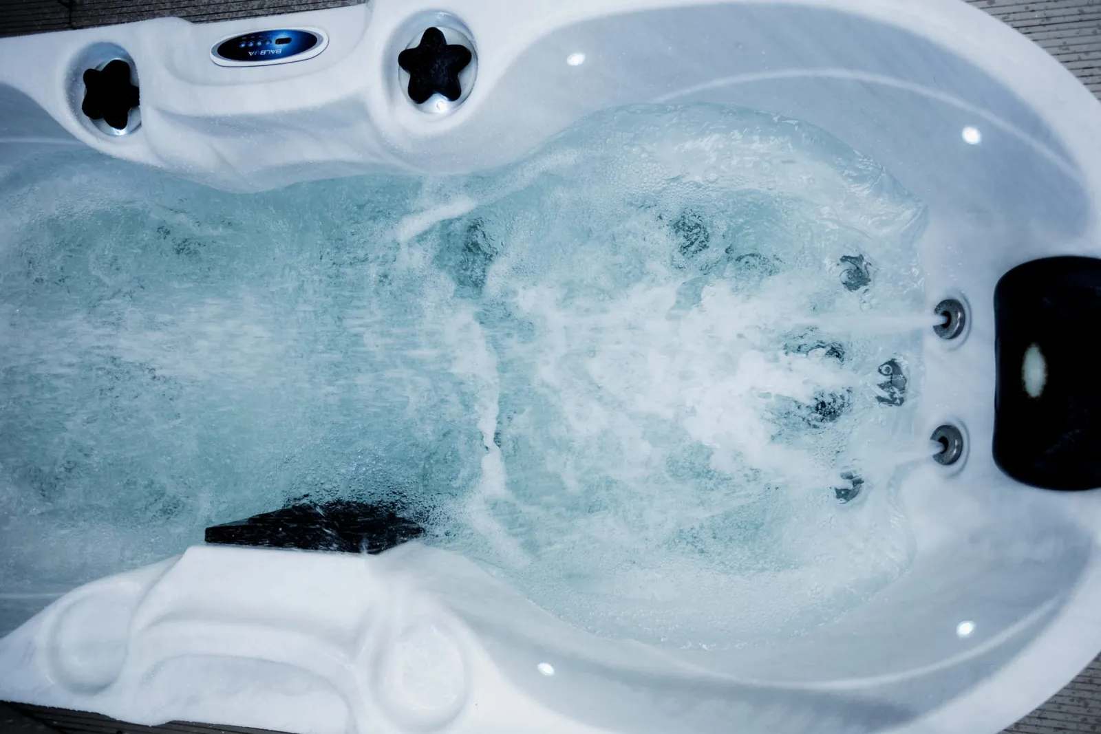 Room // Hydromassage No View